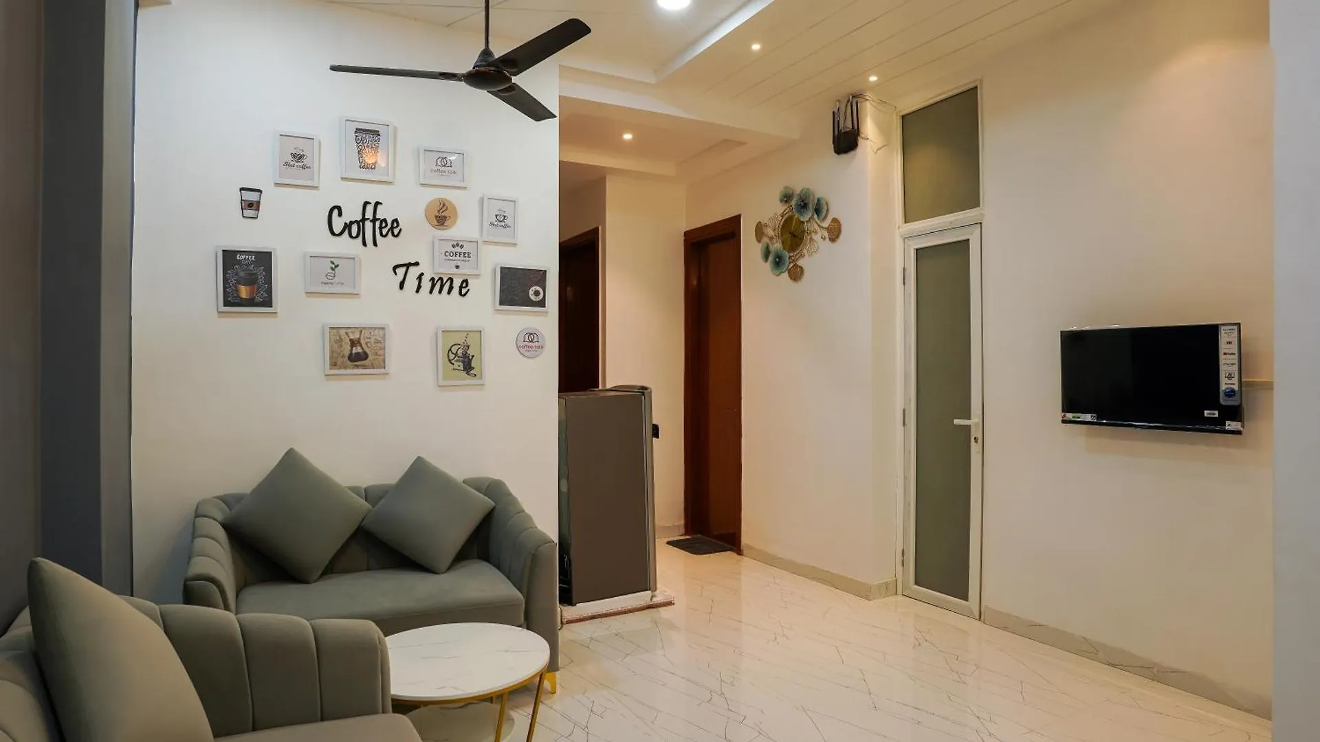 Daire Luxurious Villa Near Shri Kashi Vishwanath Temple - Rk Villa Bnb Varanasi