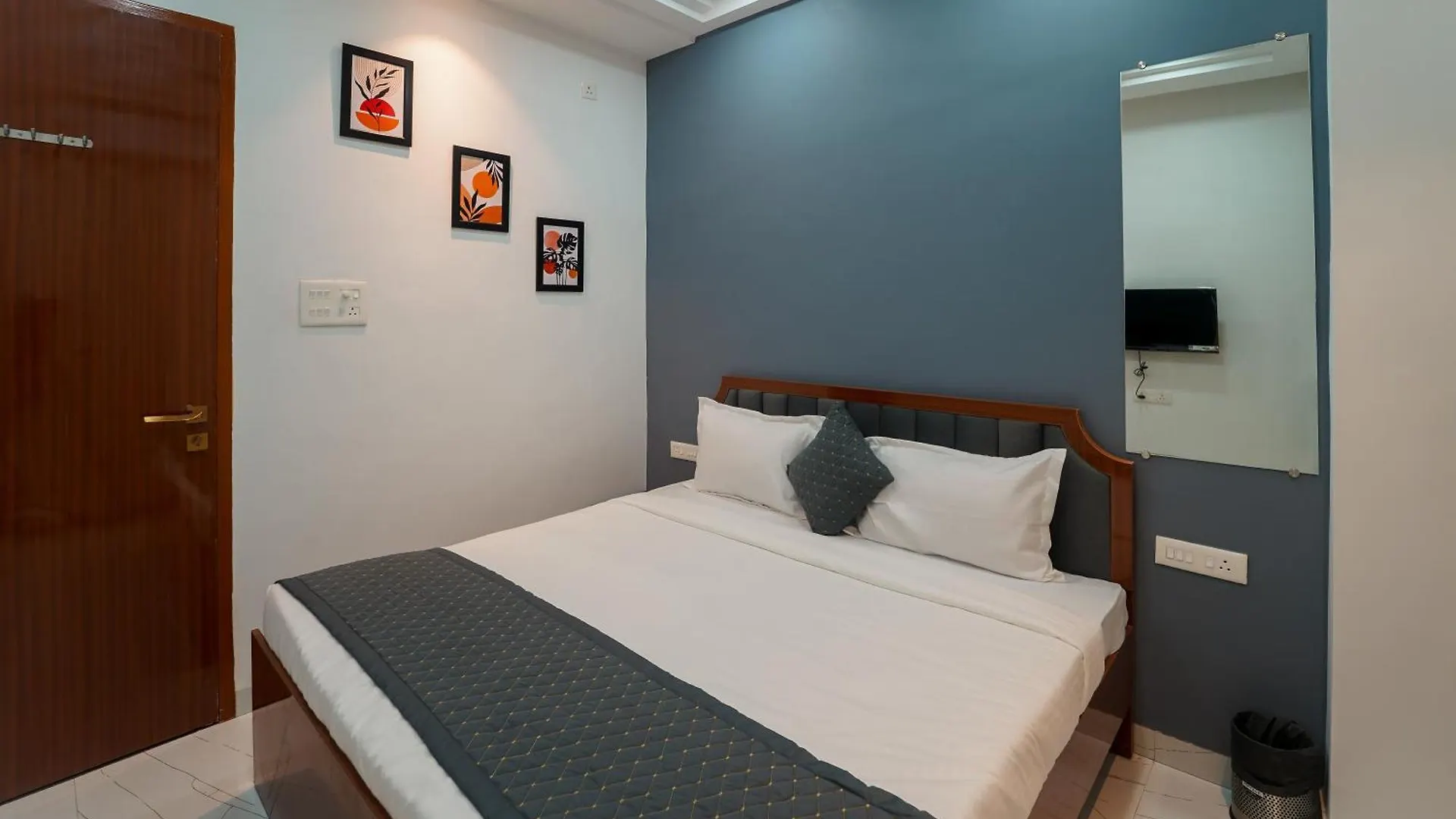 Luxurious Villa Near Shri Kashi Vishwanath Temple - Rk Villa Bnb Varanasi 0*,  Hindistan